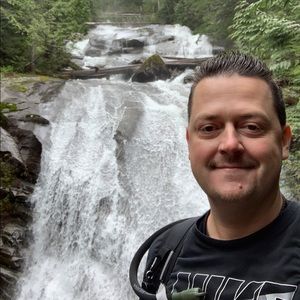 Meet your Posher, Jon